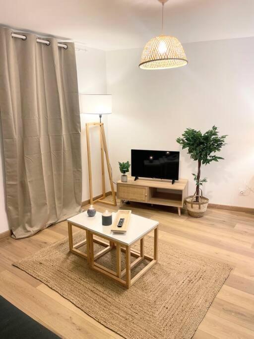 / Cocon \ Paisible Hyper Centre Rodez Apartment ภายนอก รูปภาพ
